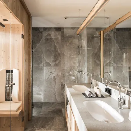 Falkensteiner Kronplatz - The Leading Of The World (adults Only) 5* ريسكوني