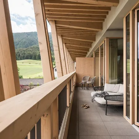 Falkensteiner Kronplatz - The Leading Of The World (adults Only) فندق