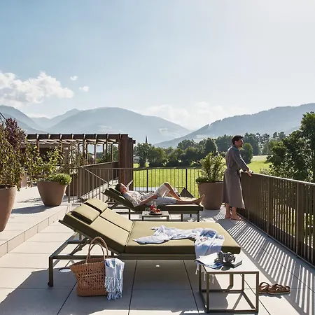 Falkensteiner Kronplatz - The Leading Of The World (adults Only) فندق